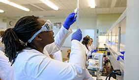 An SPU student works in the chemistry lab